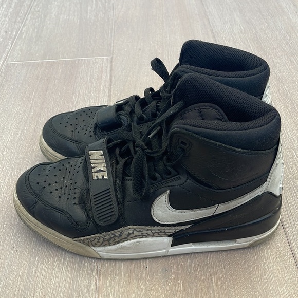 Air Jordan Legacy 312 sneakers - Picture 3 of 9